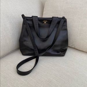 SALE TODAY🌸Chanel tote. Circa 2003 aunthentic Chanel tote with crossbody strap.